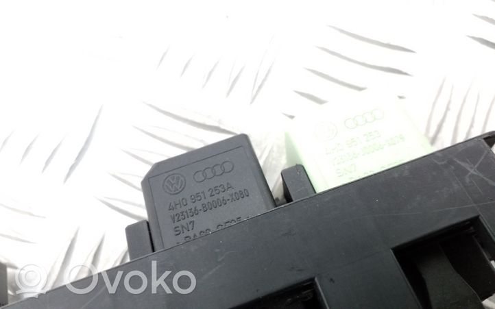 Audi Q3 8U Drošinātāju bloks 7N0937503A