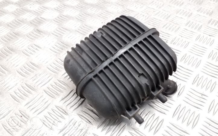 Audi A4 S4 B7 8E 8H Intake resonator 8E0129955