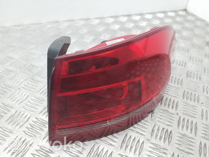 Volkswagen PASSAT B7 Lampa tylna 3AF945096G