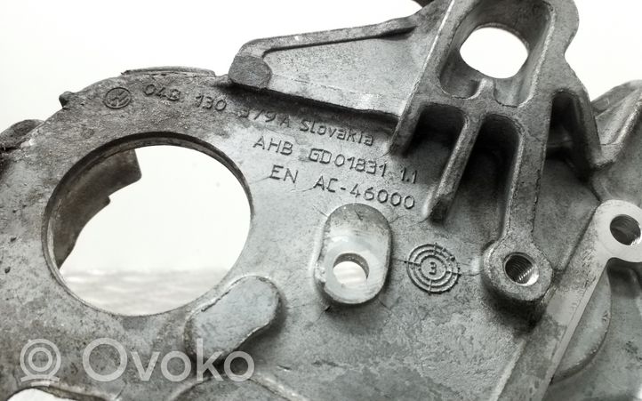 Skoda Fabia Mk3 (NJ) Support pompe injection à carburant 04B130379A