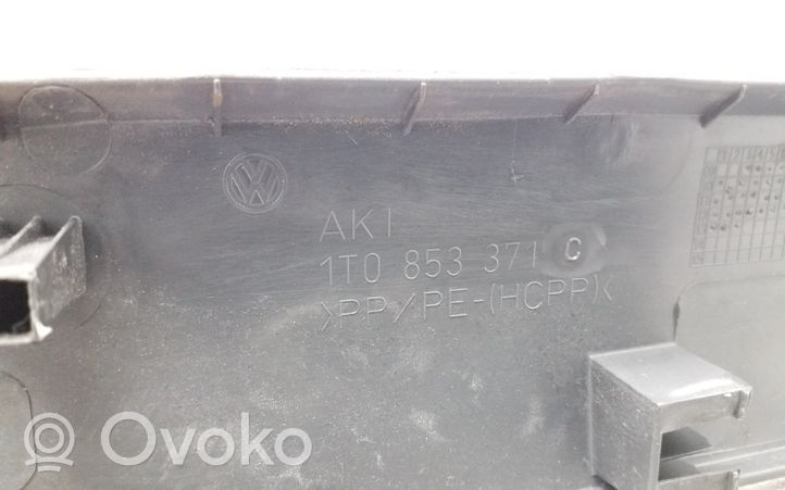 Volkswagen Touran II Copertura del rivestimento del sottoporta anteriore 1T0853371C