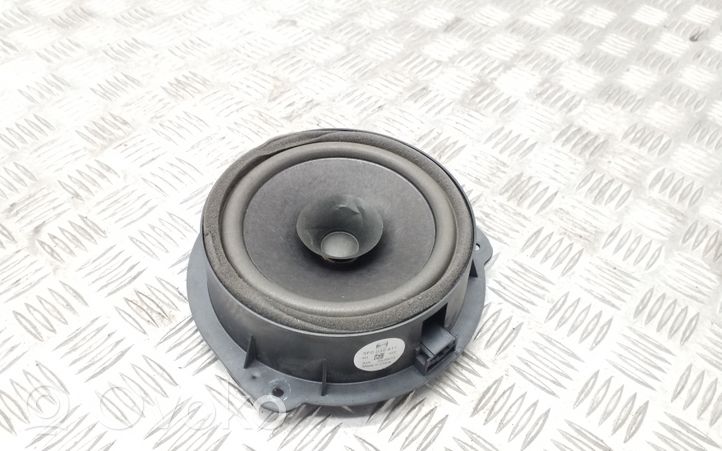 Seat Leon (5F) Altavoz de la puerta trasera 5F0035411