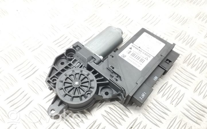 Seat Exeo (3R) Takaoven ikkunan nostomoottori 8E0959802E