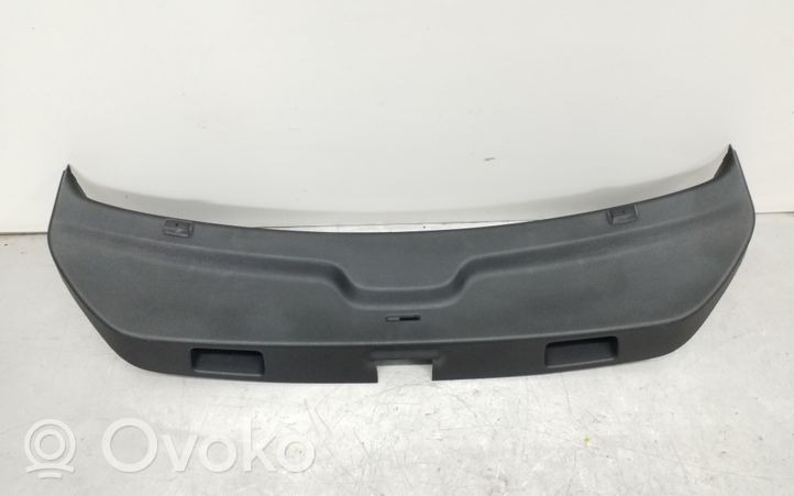 Volkswagen Scirocco Poszycie klapy tylnej bagażnika i inne elementy 1K8867601C