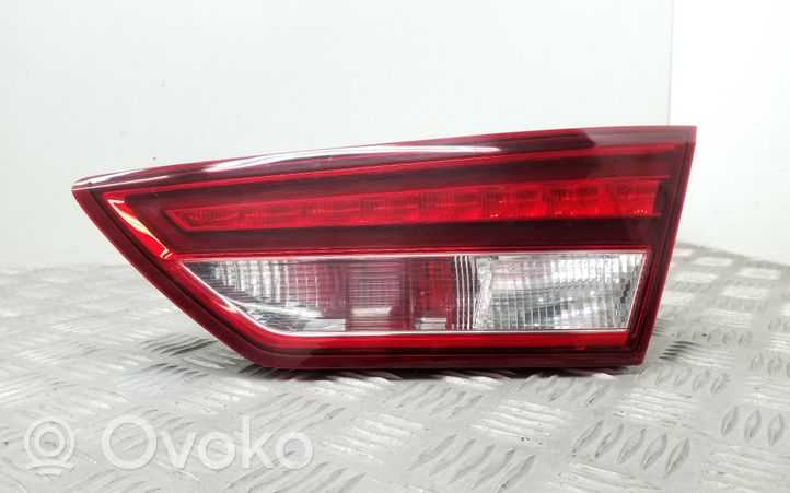 Seat Leon (5F) Lampy tylnej klapy bagażnika 5F9945308C