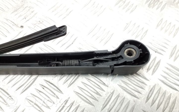 Volkswagen Touran II Rear wiper blade arm 5M0955707A