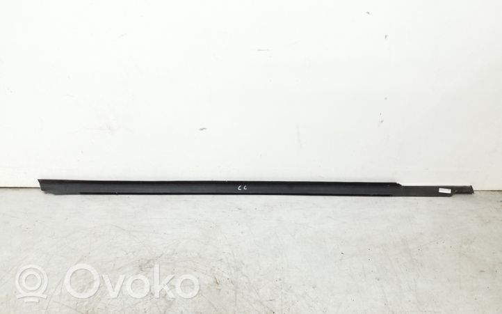 Volkswagen PASSAT CC Front door glass trim molding 3C8837475D