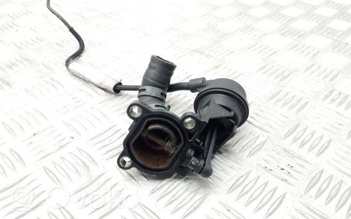 Audi A6 S6 C7 4G Termostato/alloggiamento del termostato 059121737