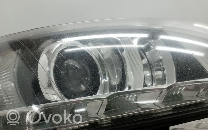 Audi A6 S6 C6 4F Lampa przednia 4F0941030CP