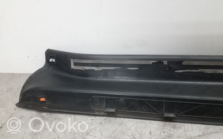 Audi TT TTS Mk2 Copertura del rivestimento del sottoporta anteriore 8J0853491E