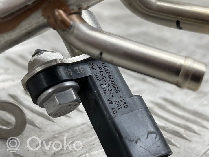 Audi Q5 SQ5 Moottorin vesijäähdytyksen putki/letku 05L122157AS