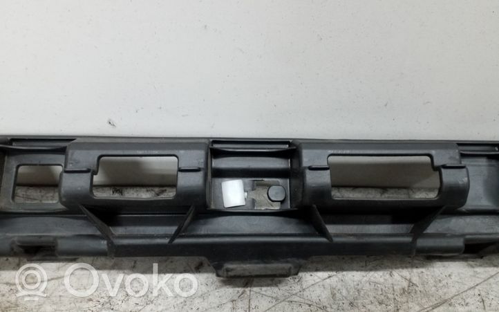 Volkswagen PASSAT B8 Listello di supporto del sottoporta 3G0853945