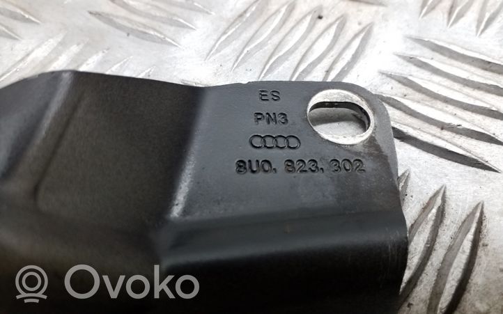 Audi Q3 8U Zawiasy pokrywy / maski silnika 8U0823302