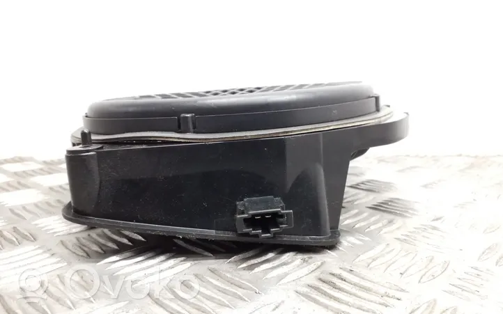 Audi A4 S4 B8 8K Subwoofer altoparlante A1908013