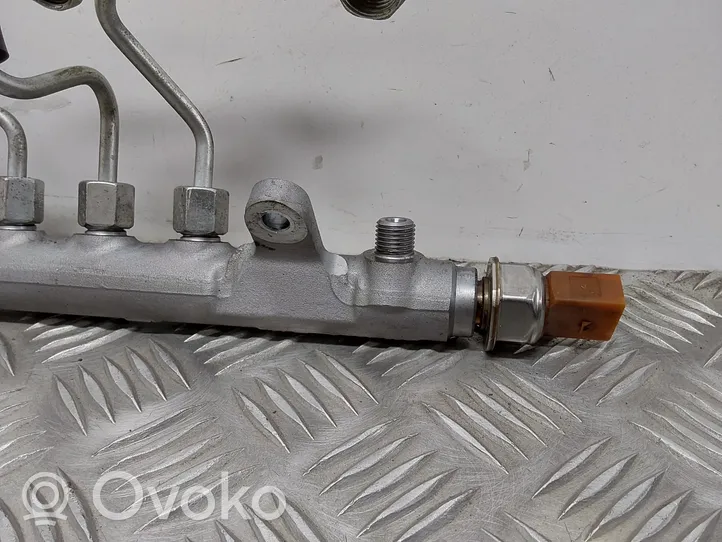 Volkswagen Tiguan Tuyau de conduite principale de carburant 03L089G