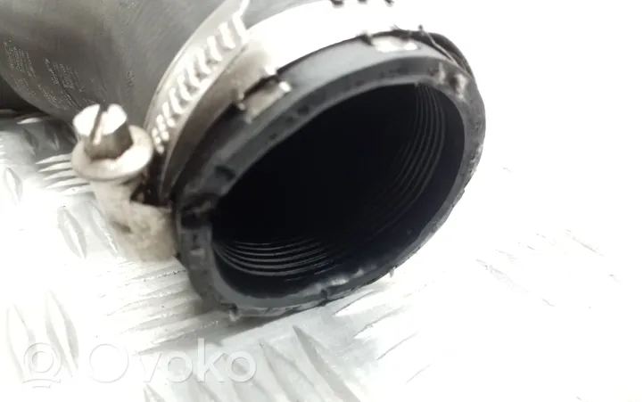 Audi A1 Manguera/tubo del intercooler 6R0145832E