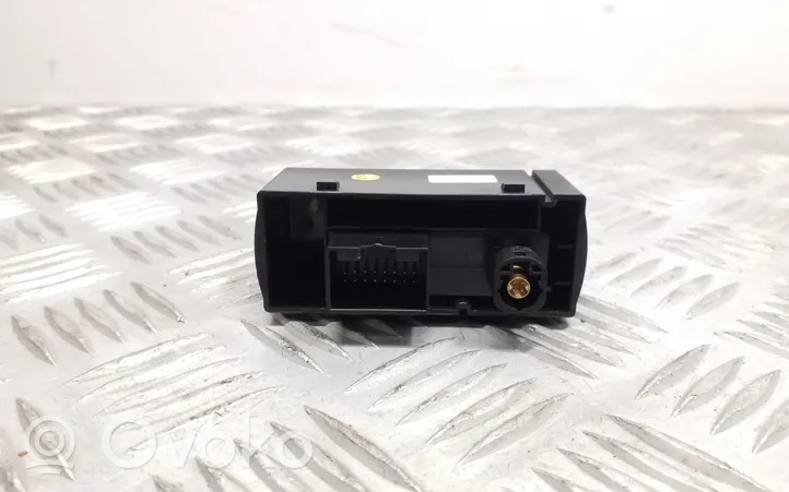 Audi A3 S3 8V USB socket connector 8V0035736A