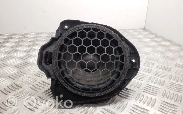 Audi A3 S3 8V Takaoven kaiutin 8V7035411A