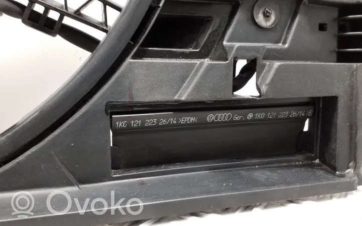 Volkswagen Golf VII Jäähdyttimen jäähdytinpuhallin 5Q0121203AA