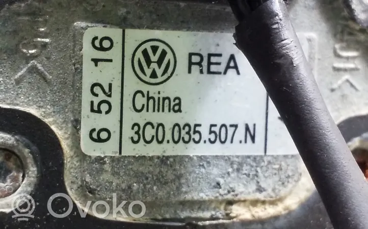 Volkswagen Scirocco GPS-pystyantenni 3C0035507N