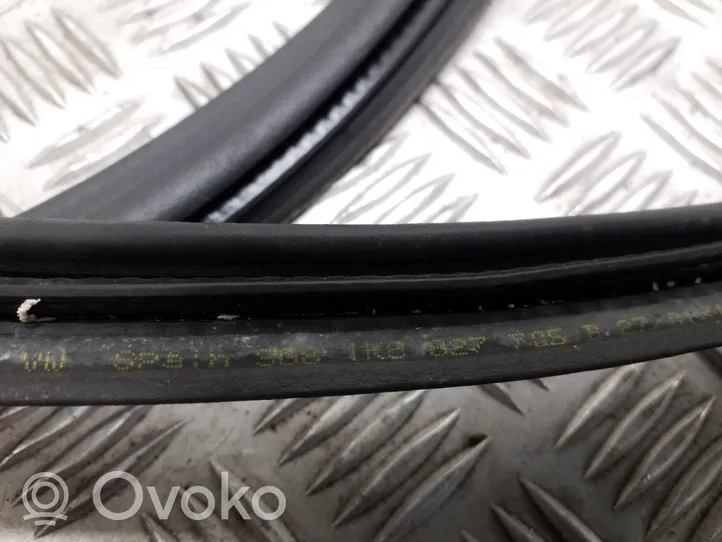 Volkswagen Scirocco Trunk rubber seal (body) 1K8827705B