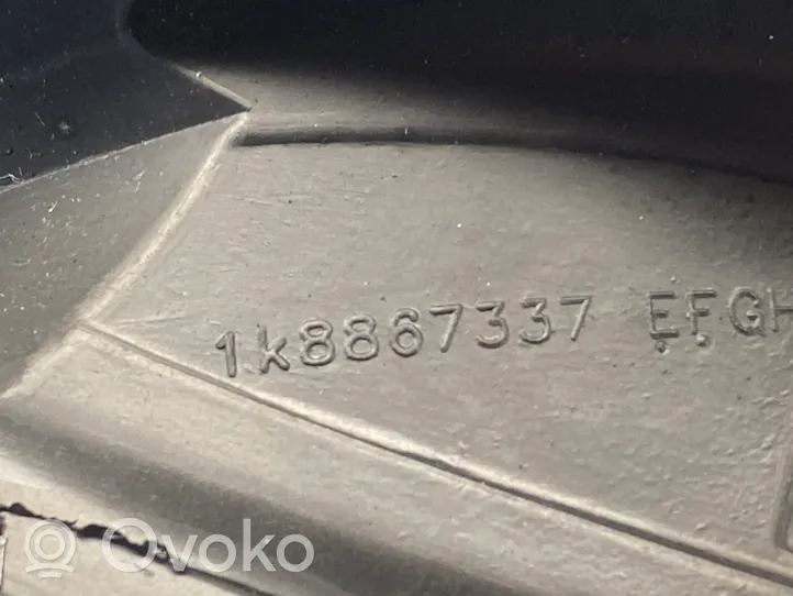 Volkswagen Scirocco Priekinė guma sandarinimo (prie stiklo) 1K8867337