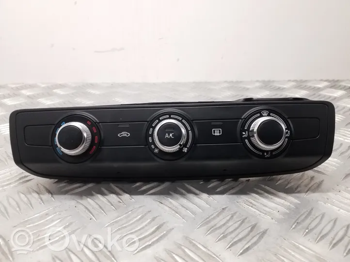 Audi A3 S3 8V Climate control unit 8V0820047B