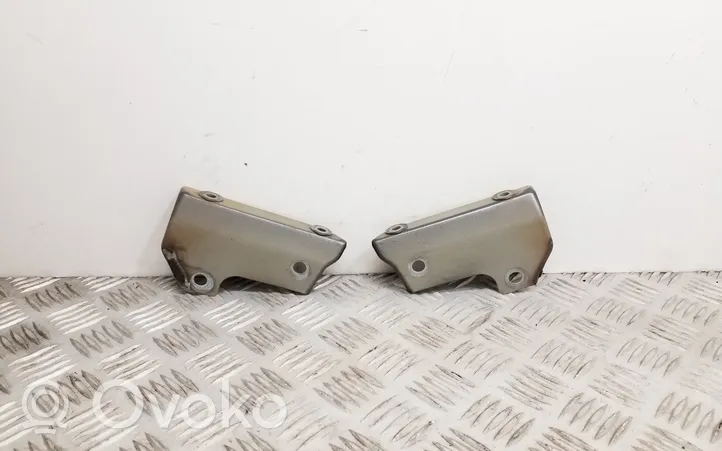 Volkswagen Touran II Fender mounting bracket 1T0810333A