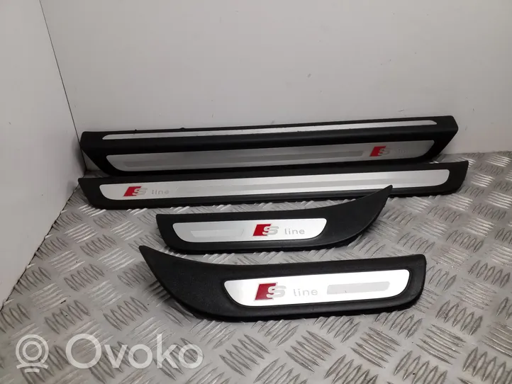 Audi Q5 SQ5 Set di rifiniture davanzale (interno) 8R0853374C