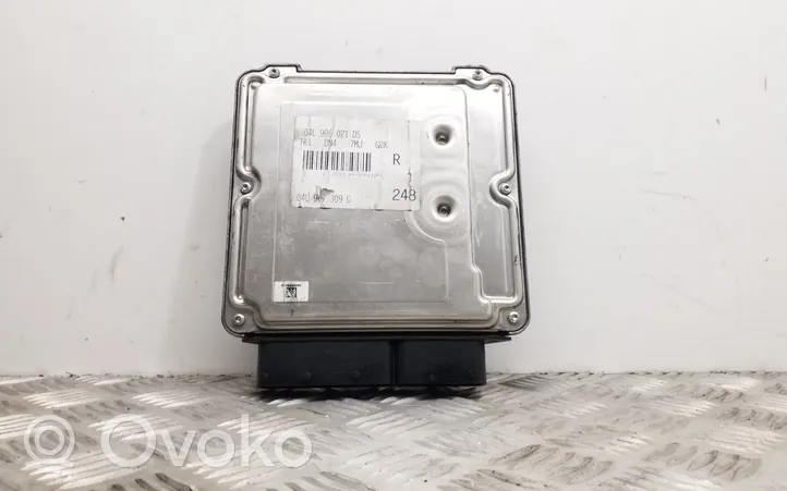 Audi A3 S3 8V Unité de commande, module ECU de moteur 04L907309D