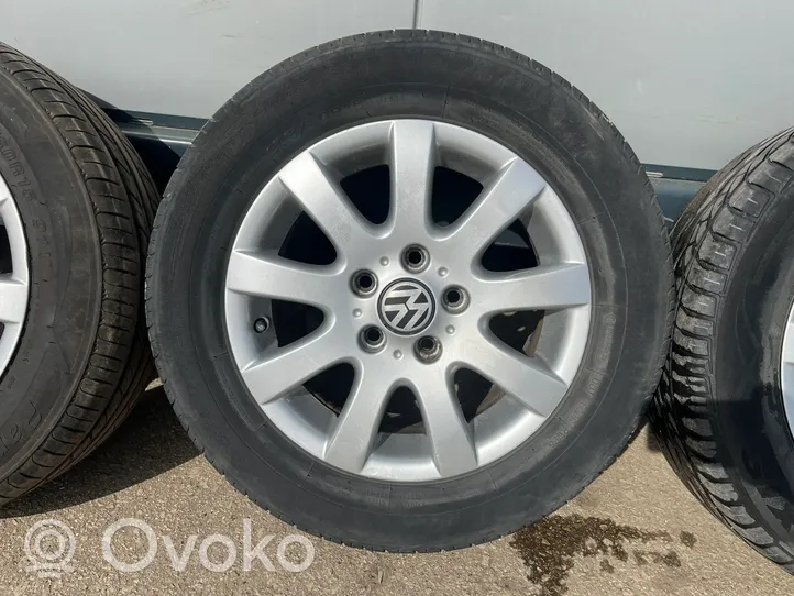 Volkswagen Touran II Jante alliage R15 1K0601025AQ