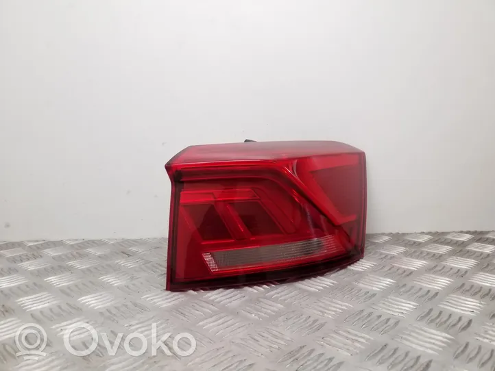 Volkswagen T-Roc Rear/tail lights 2GA945096