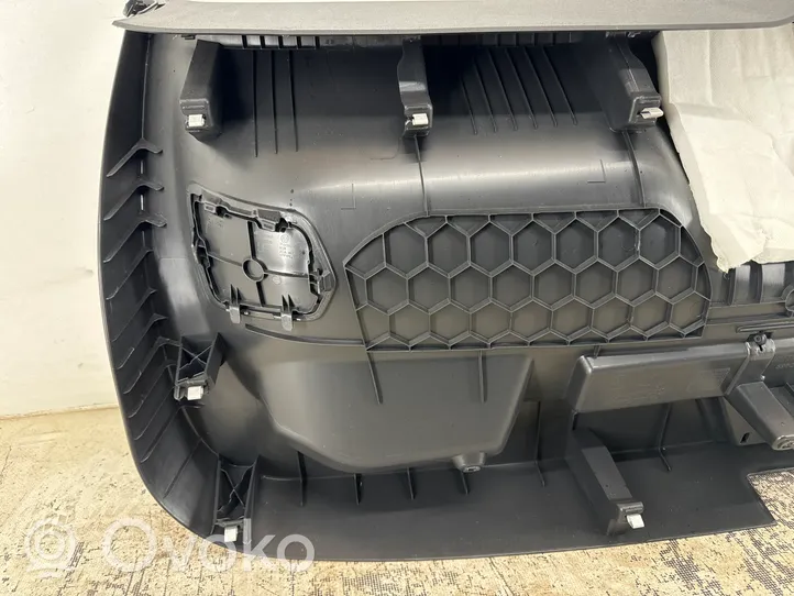 Volkswagen T-Roc Verkleidung Abdeckung Heckklappe Kofferraumdeckel 2GA867605C