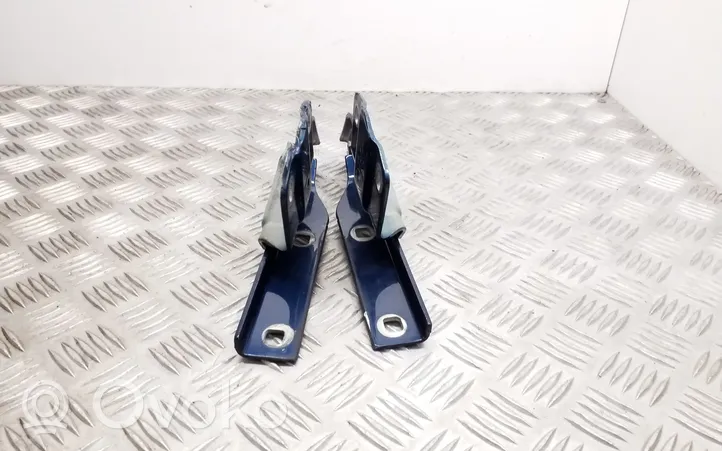 Volkswagen Jetta VI Engine bonnet/hood hinges 5C6823301