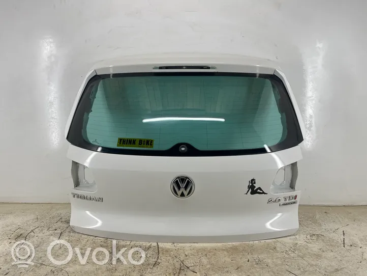 Volkswagen Tiguan Takaluukun/tavaratilan kansi 