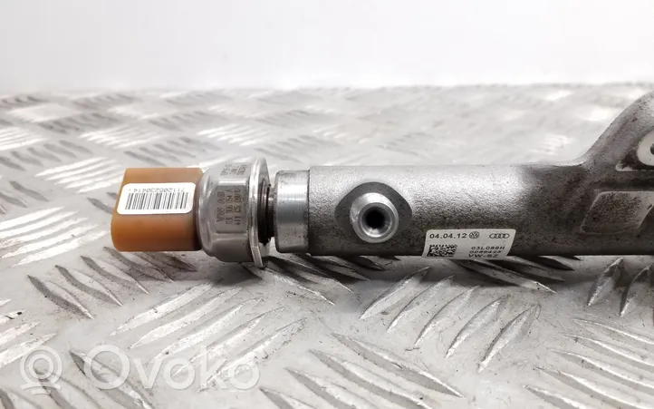 Volkswagen Jetta VI Régulateur de pression de carburant 03L089H