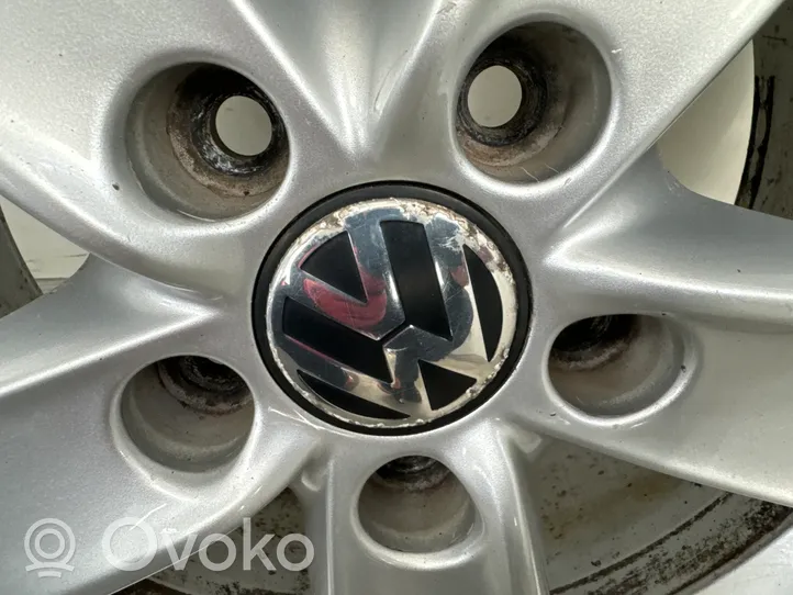 Volkswagen Jetta VI Cerchione in lega R16 5C0601025R