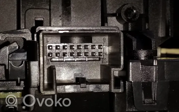 Skoda Octavia Mk3 (5E) Комплект ручек 5Q0953507AC