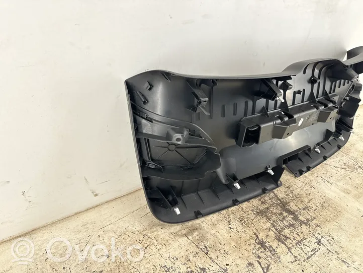 Audi Q3 8U Takaluukun alaosan verhoilu 8U0867979