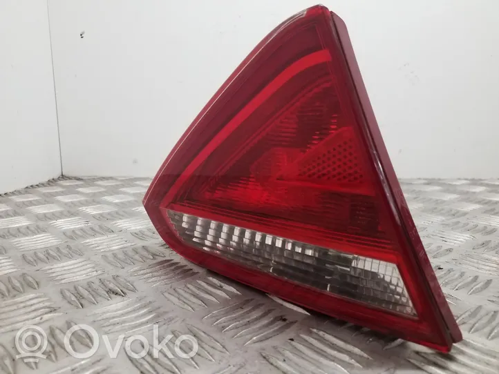 Audi A5 8T 8F Lampy tylnej klapy bagażnika 8T0945093