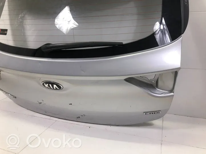 KIA Stonic Takaluukun/tavaratilan kansi 