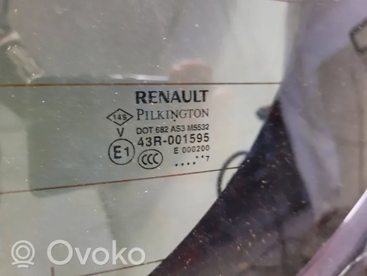 Renault Captur Takaluukun/tavaratilan kansi 