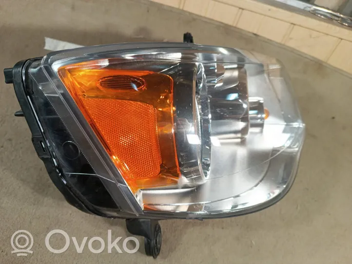 Chrysler Town & Country V Headlight/headlamp 