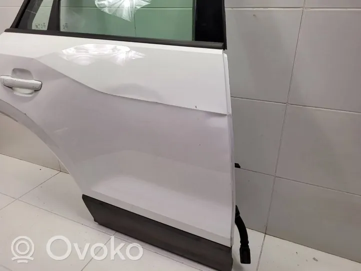 Audi Q2 - Rear door 