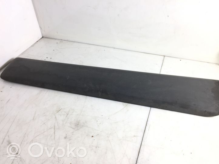 Opel Vivaro Rivestimento della portiera anteriore (modanatura) 8200036088