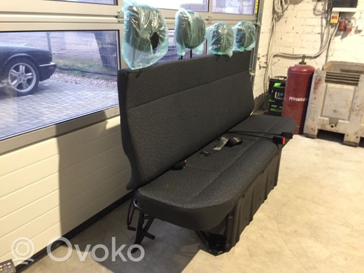 Opel Movano B Second row seats 