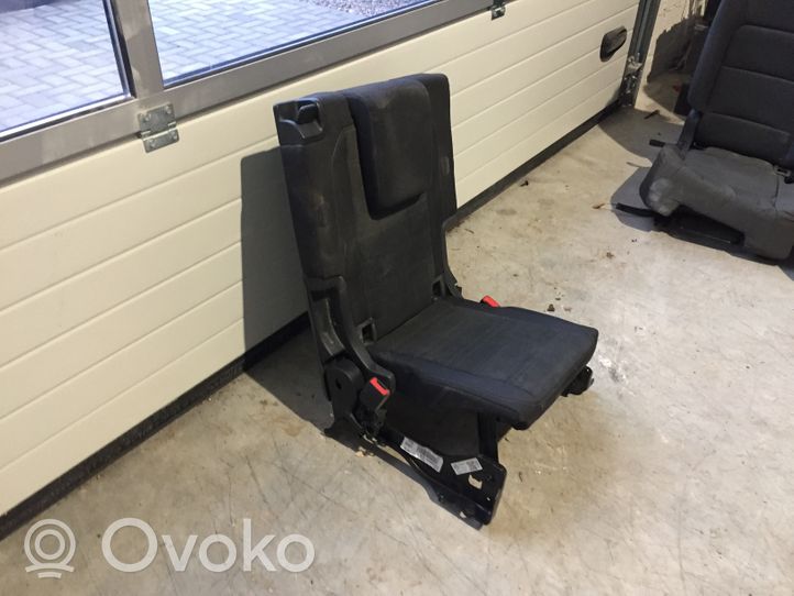 Volkswagen Touran II Rear seat 