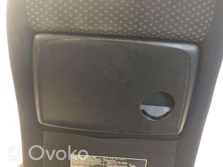 Toyota Verso Etumatkustajan istuin 7175302040