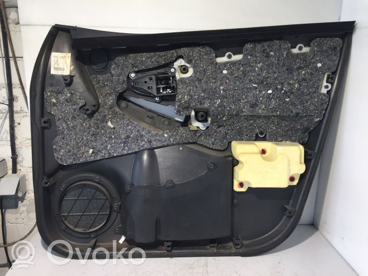 Toyota RAV 4 (XA40) Etuoven verhoilu 6771842020