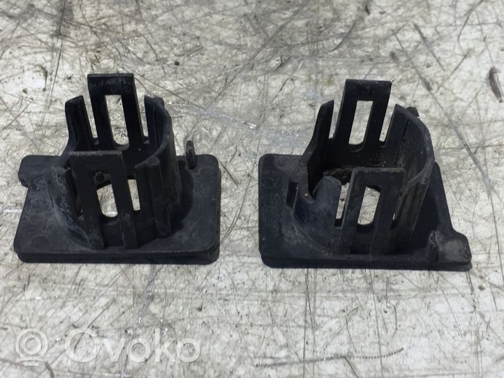 Audi A4 S4 B8 8K Supporto anteriore per il sensore di parcheggio (PDC) 8K0919267